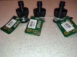 Адаптер для конектора 1/2" універсальний на кран без різьблення 1/2"×3/4" (ABS) GRAD (5016375) фото від покупців 2