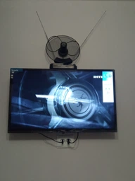 Телевизор Bravis LED-32G5000 + T2 фото від покупців 11