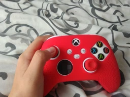 Силиконовый чехол + накладки для геймпада Xbox Series S X TYX-0626 Dobe красный фото от покупателей 11