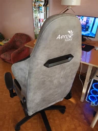 Комп'ютерне крісло для геймера AeroCool Duke Tan Grey (AEROAC-280DUKE-GREY) фото від покупців 9