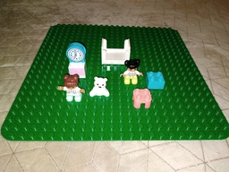 Конструктор LEGO DUPLO Большая зеленая строительная пластина (38х38) 1 деталь (2304) фото от покупателей 1