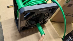 Удлинитель на катушке Schneider Electric ІР20 4 розетки 15 м (IMT33137)