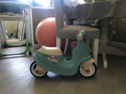 Скутер Smoby Toys 64.5 x 34 x 47.5 см Голубой (721006) фото от покупателей 2