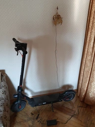 Електросамокат Crosser E9 MAX 15AH Tire 10" Pneumatic (Чорний) MS1970/EU фото від покупців 4
