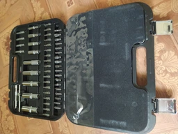 Набір інструменту Intertool 1/4" x 1/2" 110 од. Storm (ET-8110) фото від покупців 2
