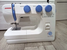 Швейная машина JANOME TOP 22S