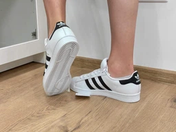 Детские кеды для мальчика adidas Originals Superstar 50 C FU7714 27 (10KUK) Белые с черным (4062056443862) фото от покупателей 3