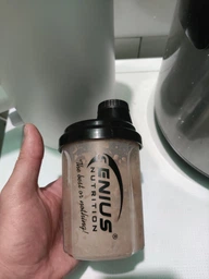 Шейкер Genius Nutrition Royal Shaker 700ml (Red) фото від покупців 12