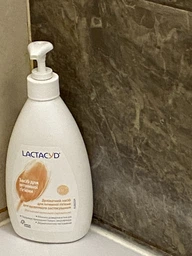 Средство для интимной гигиены Lactacyd с дозатором 400 мл (5391520943232) фото от покупателей 12