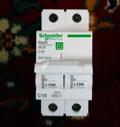 Автоматичний вимикач 2P 10А С Resi9 Schneider Electric фото від покупців 13