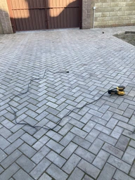 Ексцентрикова шліфмашина DeWALT DWE6423 280 Вт (DWE6423) фото від покупців 3