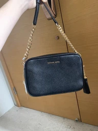 Жіноча сумка Michael Kors Ginny Medium Logo Crossbody Bag (32F8GF5M2B) фото від покупців 2