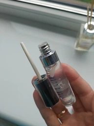 Увлажняющий блеск для губ Avenir Cosmetics 3D Instalips с эффектом увеличения объема 6.5 г (4820440814649) фото от покупателей 3