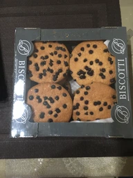 Печенье сдобное песочно-отсадное Biscotti Американское с кусочками глазури 400 г (4820216120271)
