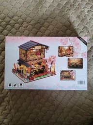 Румбокс HONGDA M2011 Sakura Sushi House, DIY миниатюрный домик японского ресторана с LED-подсветкой и музыкальным модулем фото от покупателей 7