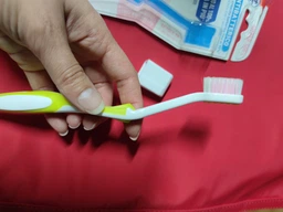 Зубная щетка BioRepair Совершенная чистка Ультрамягкая для защиты десен Бордовая (8017331060131_burgundy) фото от покупателей 11