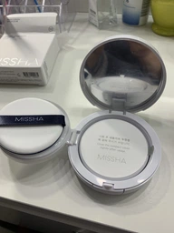 Увлажняющее тональное средство №21 Missha M Magic Moisture Cushion Moist Up SPF50+/PA+++ 15 g (1480118КР) фото от покупателей 5