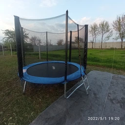 Детский батут Fun Fit 252 см с сеткой и лестницей фото от покупателей 3