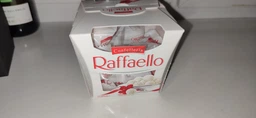 Цукерки Raffaello 150 г (8000500023976) фото від покупців 6