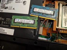 Оперативная память Kingston SODIMM DDR3-1600 4096MB PC3-12800 (KVR16S11S8/4)
