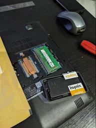 Оперативная память SK hynix SODIMM DDR4 8Gb 1Rx8 2400Mhz PC4-2400T-SA1-11 HMA81GS6AFR8N-UH