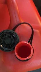 Канистра пластиковая для топлива Jerrycan Self 24 20 л (8003059015201) фото от покупателей 8
