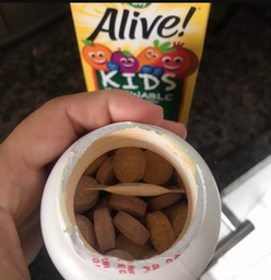 Мультивитамины для детей Nature's Way, Alive! "Kids Chewable Multivitamin" со вкусом апельсина и ягод (120 жевательных конфет)