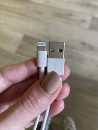Зарядний кабель Foxconn Lightning для iPhone iPad iPod 1м білий без упаковки фото від покупців 2