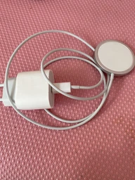 Зарядка для iPhone Apple 20W USB-C Power Adapter + беспроводная зарядка для айфон Комплект фото от покупателей 1