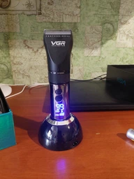 Професійна бездротова машинка для стрижки волосся на підставці VGR V-049 зі змінними насадками 3-12 мм фото від покупців 4