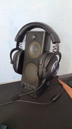 Навушники Logitech Pro Gaming Black (981-000812) фото від покупців 9
