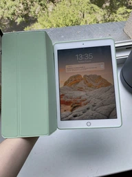 Силиконовый чехол обложка BBM1 для iPad 9,7 2017/2018 Светло-зеленый фото от покупателей 9