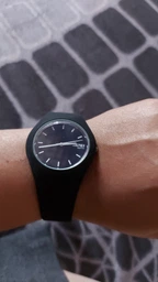 Женские часы Skmei 9068 Rubber Черные с белыми стрелками