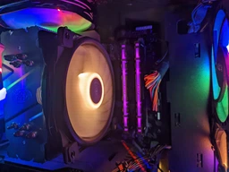 Оперативная память HyperX DDR4-3200 16384MB PC4-25600 (Kit of 2x8192) Predator RGB (HX432C16PB3AK2/16) фото от покупателей 16