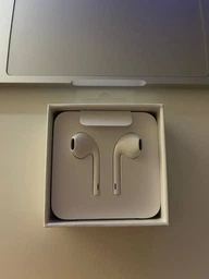 Наушники Apple iPhone EarPods with Mic 3.5 мм (MNHF2ZM/A) фото от покупателей 1