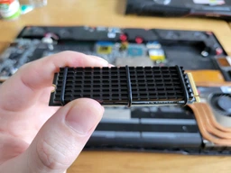 Охолодження SSD GELID Solutions M. 2 SubZero чорний 0,5 мм HS-M2-SSD