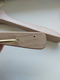Плечики Mainetti Group серия Perfetto Wood 44 см пластмассовые под дерево фото от покупателей 2