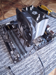Материнская плата Gigabyte B550M DS3H (sAM4, AMD B550, PCI-Ex16) фото от покупателей 9