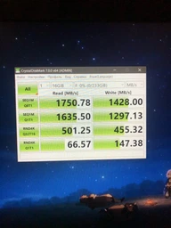 SSD диск Kingston NV1 250GB NVMe M.2 2280 PCIe 3.0 x4 (SNVS/250G)
