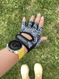 Рукавички жіночі для фітнесу Contraband Pink Label 5387 Paisley Print Gloves (Сірий XS) фото від покупців 3