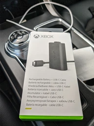 Зарядний пристрій для геймпада Microsoft Xbox Series Play and Charge Kit (SXW-00002) фото от покупателей 12