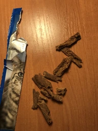 Ласощі Trixie Premio Sticks with Salmon & Trout для котів палички з лососем та фореллю 5 г 5 шт (4011905427256) фото від покупців 6