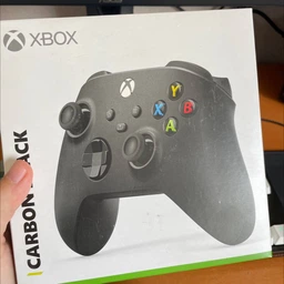 Геймпад Microsoft Xbox Series X | S Wireless Controller Pulse Red (QAU-00012) фото від покупців 2