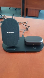 Бездротовий зарядний пристрій Canyon WS-202 2 в 1 QI Black (CNS-WCS202B) фото від покупців 4