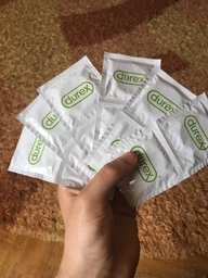 Презервативи латексні з гелем-змазкою Durex Naturals (тонкі) 12 шт (4820108004931)