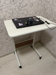 Столик UFT T34 White для ноутбука 21" с регулировкой высоты фото от покупателей 1