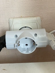 Сетевой адаптер Emos P00242 тройной круглый с заземлением White фото от покупателей 1
