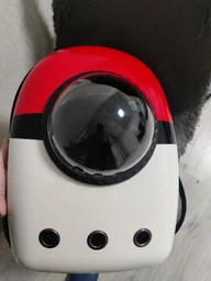 Рюкзак для переноски животных с иллюминатором CosmoPet для кошек и собак Красно-белый (Pokemon)