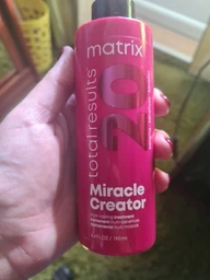 Профессиональный мультифункциональный спрей-уход Matrix Total Results Miracle Creator для волос 20-в-1 190 мл (3474636993949) фото от покупателей 10