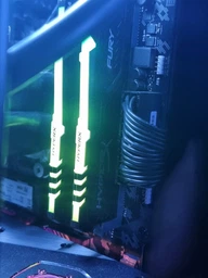 Оперативная память Kingston Fury DDR4-3733 16384MB PC4-29864 (Kit of 2x8192) Beast RGB Black (KF437C19BBAK2/16) фото от покупателей 1